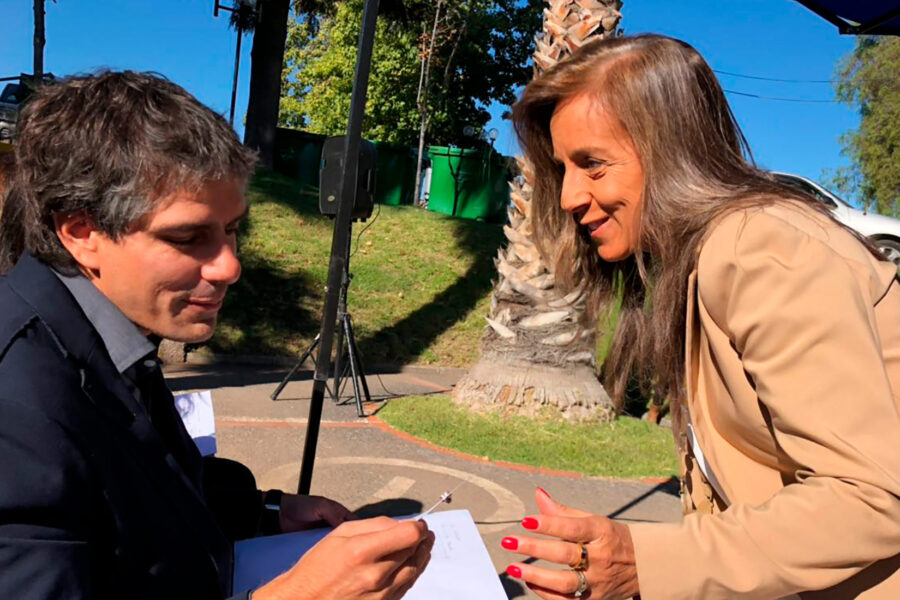 M. de la Reina celebra Día del Niño que está por nacer y la adopción