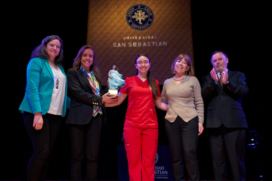 Universidad San Sebastián otorga Premio Aurora a Fundación Chile Unido
