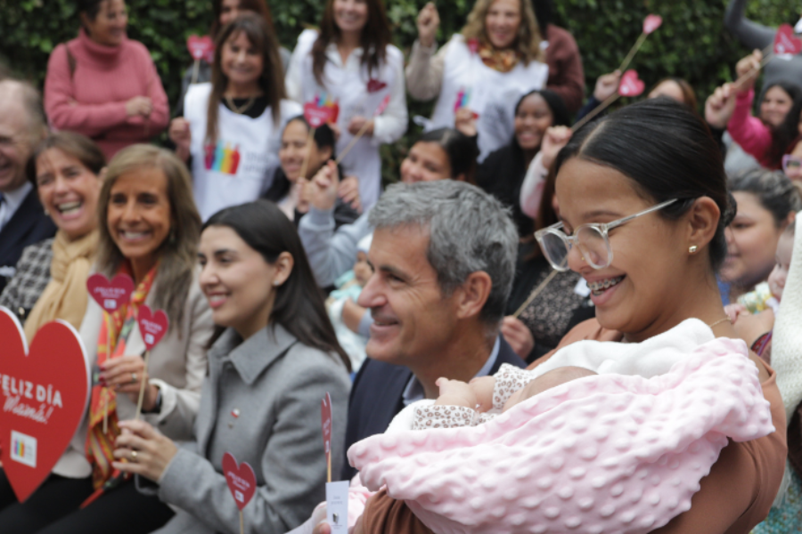 Fundación Chile Unido celebró el Día de la Madre junto a mujeres del Programa de Acompañamiento
