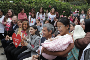 Lee más sobre el artículo Fundación Chile Unido celebró el Día de la Madre junto a mujeres del Programa de Acompañamiento