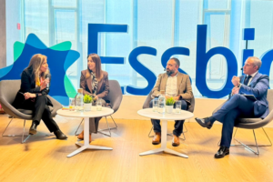 Lee más sobre el artículo Encuentro IRADE y Essbio: Organizaciones del Biobío se reunieron con Fundación Chile Unido para compartir experiencias y buenas prácticas en conciliación